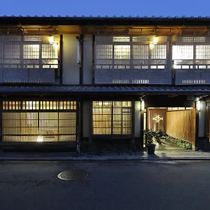 Izuyasu Traditional Serving Cuisine **** Kyoto
